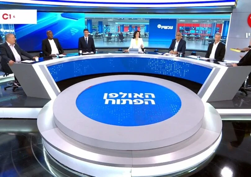 שיר הילדים החל להתנגן באולפן, משתתפי הפאנל הופתעו | צפו