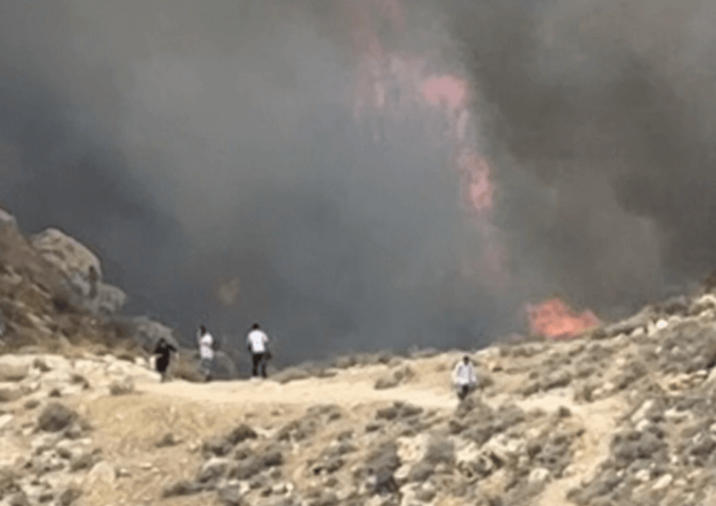 השריפה בנחל פרת: לפחות מאה מטיילים בזירה - כרגע ללא נפגעים