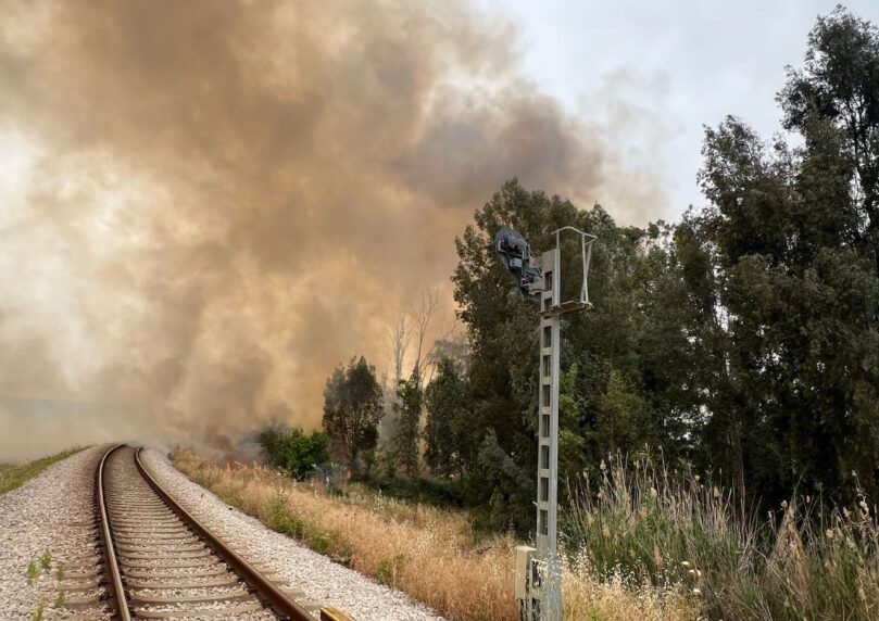 שריפה פרצה סמוך לכביש 6 - מסוק ושני מטוסים הוזנקו