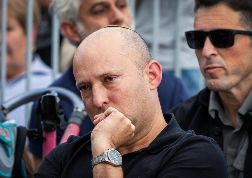 החשד נגד בנט, ההסבר - והמתקפה: "שקר מוחלט ומחזור פרסומים"