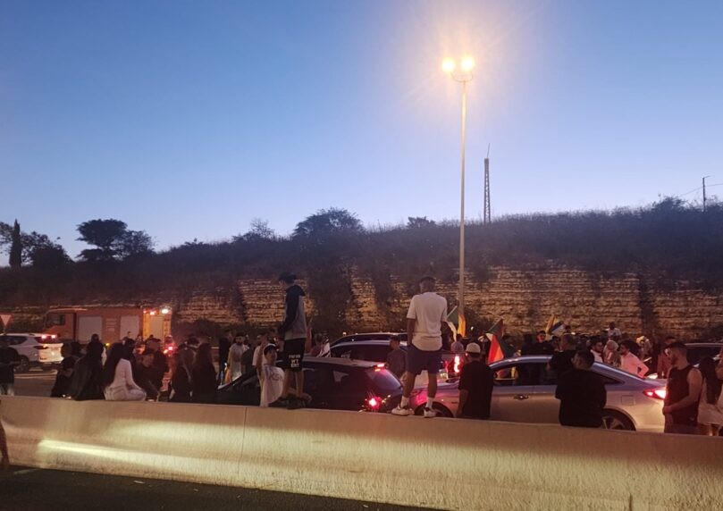 כביש 6 נחסם לתנועה סמוך למחלף אליקים בשל הפגנות הדרוזים