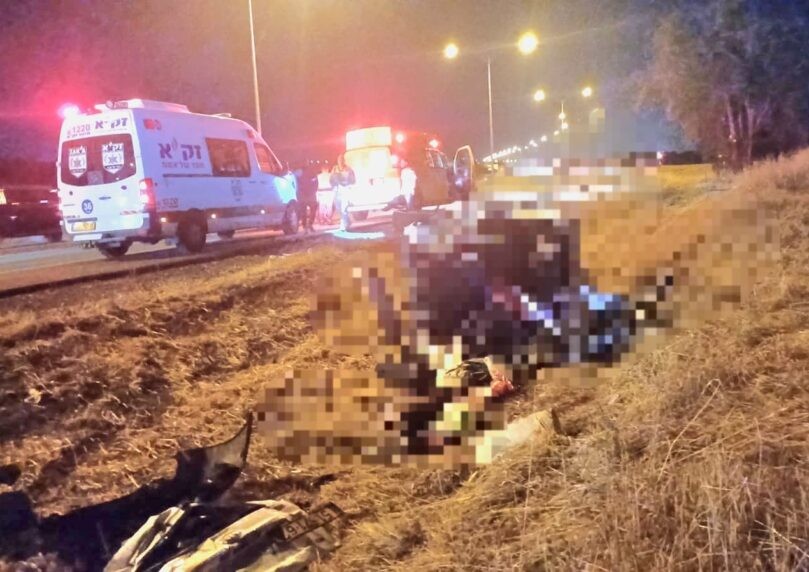 טרגדיה: נקבע מותו של גבר בן 45 שנלכד ברכבו בכביש 6