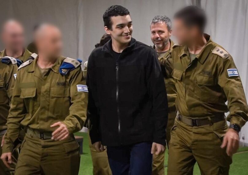לאחר שחרורו: שורד השבי עידן אלכסנדר שוחח עם ראש הממשלה