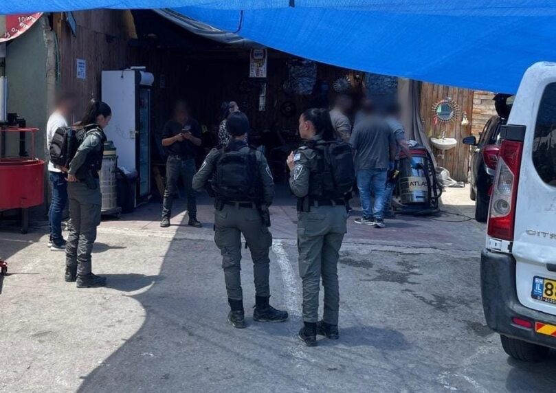 כך נגנבו כלי רכב שנכנסו לעשות שטיפה באבו גוש