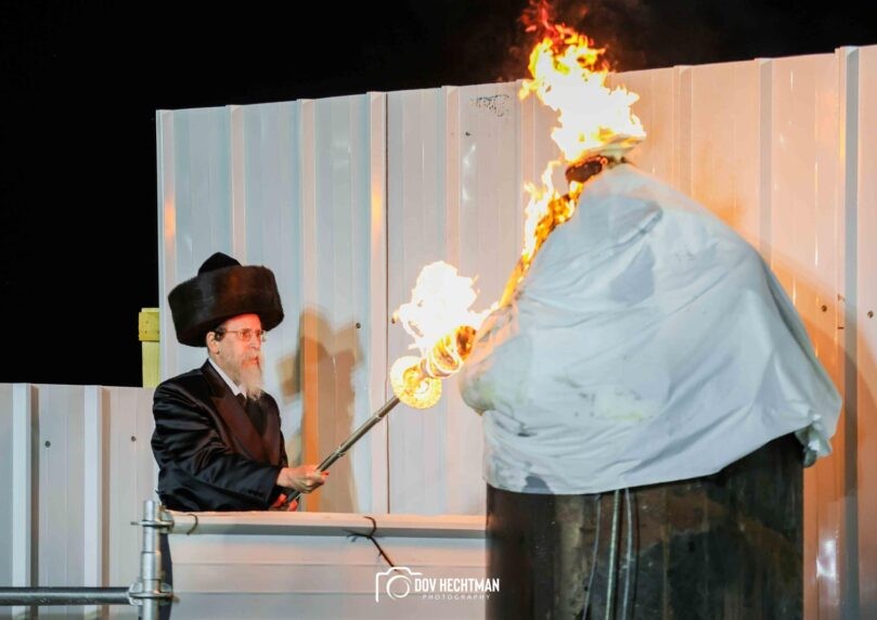 על רקע ההסלמה: חגיגות ושמחה גדולה בהר מירון | צפו בתיעודים