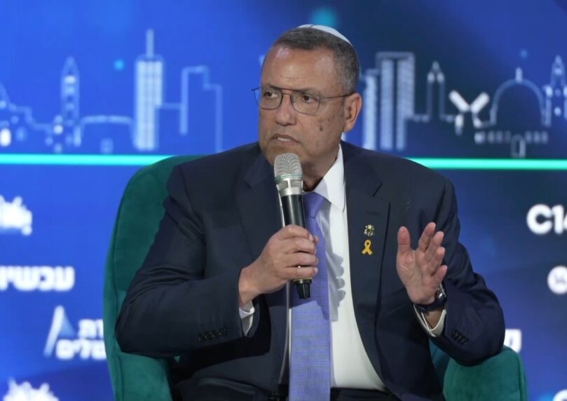 משה ליאון: "מתקדמים עקב בצד אגודל לסיום תוכניות הרכבת הקלה"