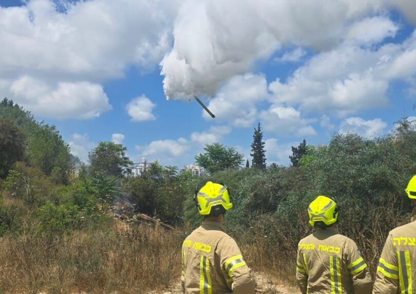 שריפה פרצה בחיפה: כוחות כב"ה נאבקו בלהבות והשיגו שליטה