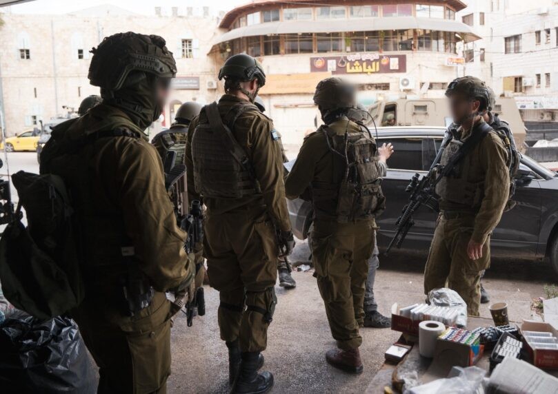 ערבים ישראלים נעצרו בחשד להברחת נשק לגורמי טרור ביו"ש