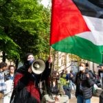 "להרוג את כל היהודים": פני האנטישמיות נחשפים שוב ברחבי צרפת