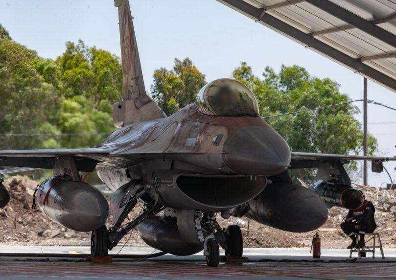 תיעוד: חיל האוויר מזהה טילים מכוונים לעברו ומחסל את החולייה
