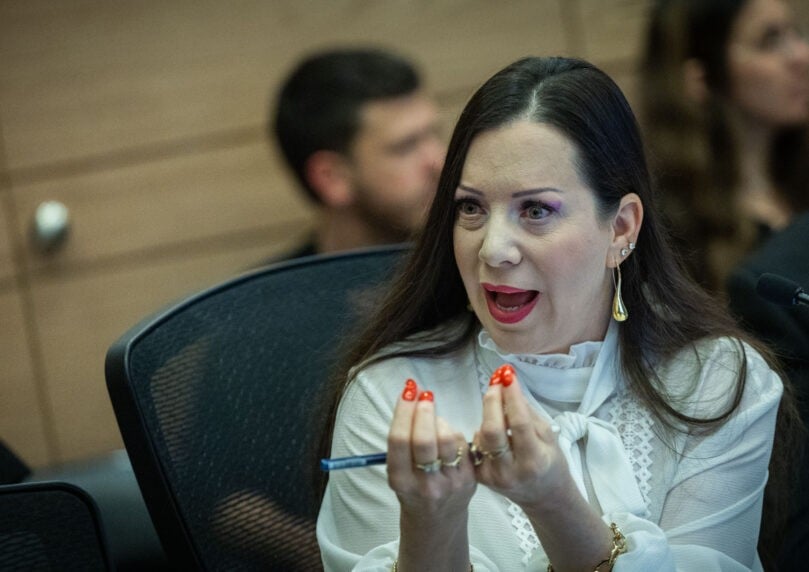 גוטליב נגד היועמ"שית: "להחזיר עכשיו את משפט רה"מ - זה בזוי"