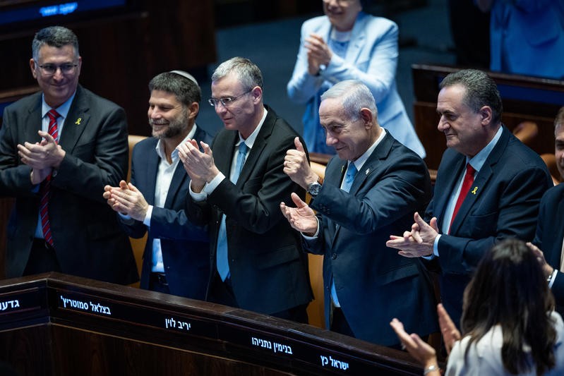 לוח השחמט של נתניהו: סיכום הלילה הדרמטי בכנסת ישראל