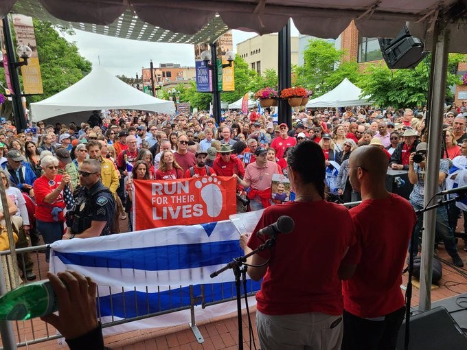 כשבוע לאחר הפיגוע: הקהילה היהודית קיימה אירוע בקולורדו