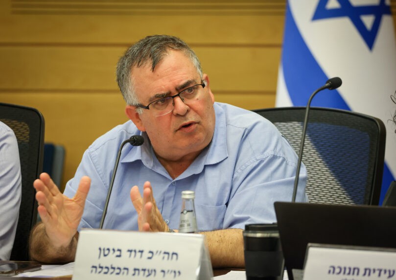 ביטן נגד חברות התעופה: לא יקבלו הטבות כשהן עושקות את הציבור