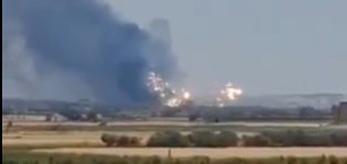 דיווח: פיצוצים במחסני נשק סמוך לשדה התעופה הצבאי בסוריה