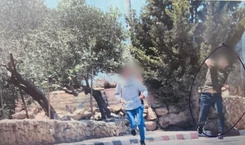 הטרור באיו"ש: 2 קטינים ערבים נעצרו לאחר שתועדו מיידים אבנים