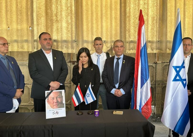 שר הפנים נפרד מהעובד הזר שחולץ מעזה: "לא שוכחים"