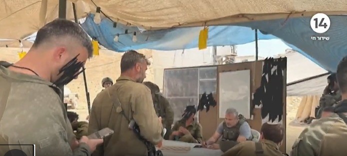 ינון מגל ביקר בסג'אעייה וחזר עם מסרים מהלוחמים שבשטח