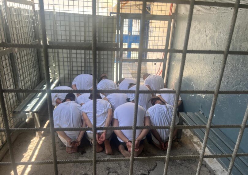 בזמן האזעקות: מחבלים בבתי הכלא הביעו שמחה - והועברו לענישה