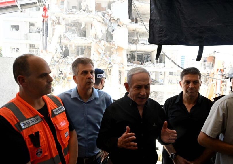 רה"מ שולח איום לטהרן: "איראן תשלם מחיר יקר על רצח האזרחים"