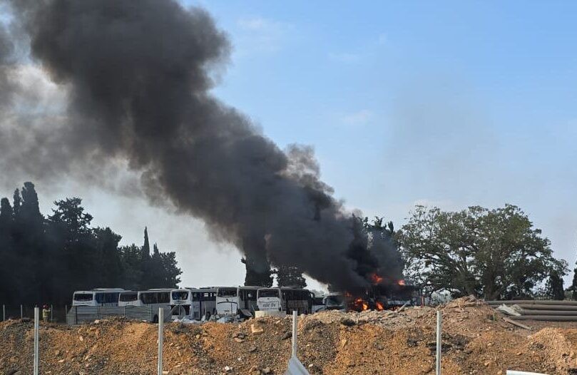 פגיעה ישירה באוטובוס ריק בהרצליה, אין נפגעים