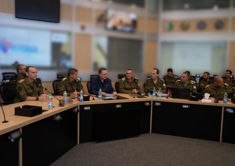 בישראל מגדירים רשמית מטרה נוספת: "נערער את משטר האייתוללות"