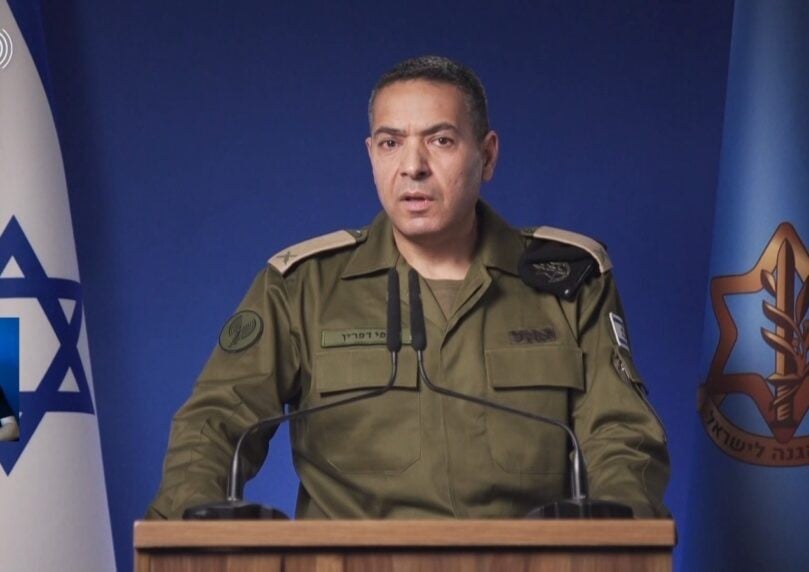 דובר צה"ל עם תיעוד ראשון מתקיפת הכור באראק | צפו בהצהרה