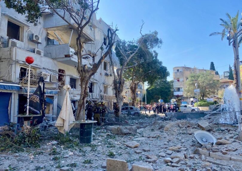 למרות הסכנה: מתנדבי "יד עזר לחבר" טיפלו בפצועים בזירה בחיפה