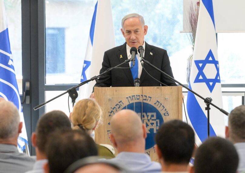 רה"מ במתקן שב"כ: נפתחו הזדמנויות לחילוץ חטופים והכרעת חמאס