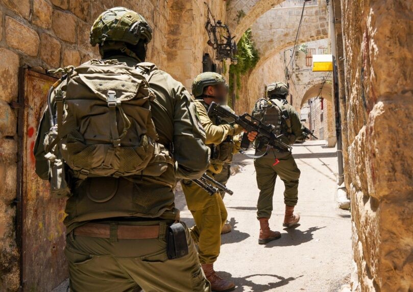 לוחם צה"ל נפצע מירי בהתקלות עם מחבלים בשכם - מצבו בינוני