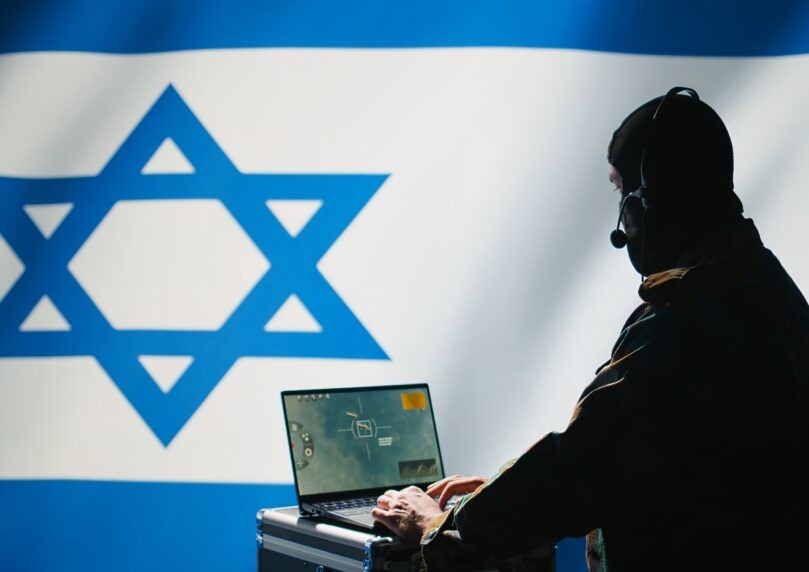 "יש לך 12 שעות לברוח" - כך ישראל לוחצת על בכירים באיראן