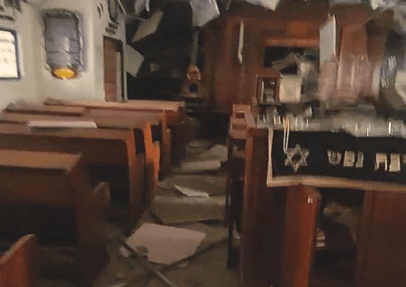 מצמרר: בית הכנסת נהרס כליל - ארון הקודש נותר ללא פגע