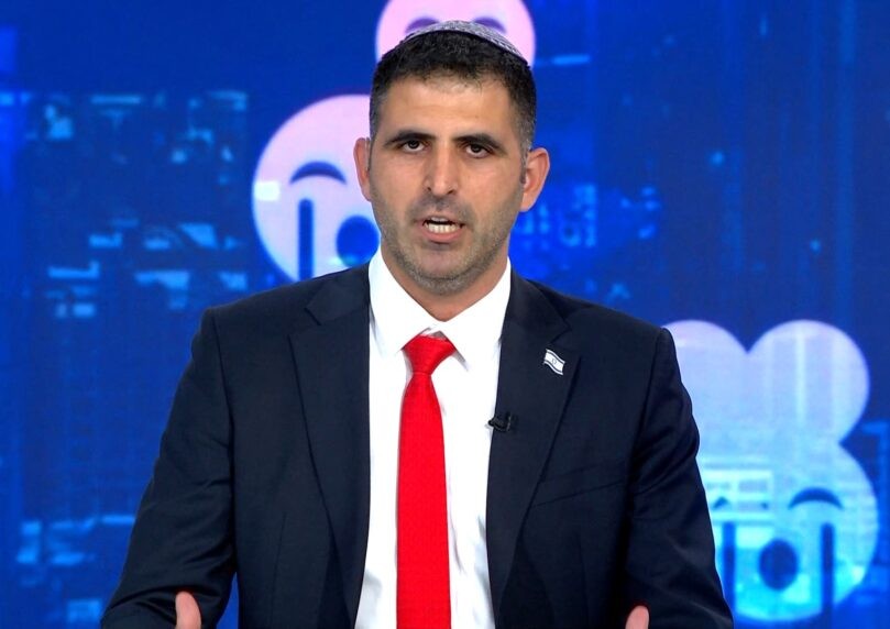 המתקפה של השר קרעי על עיתון "הארץ": "בגללם האנטישמיות גואה"