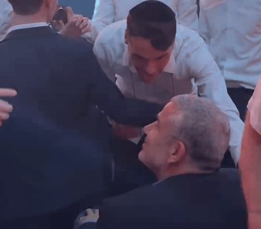 צפו: כך ינון מגל גנב את ההצגה בהופעה החרדית בירושלים