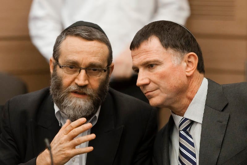 ללא מנצחים: קרב הגרסאות בין יולי אדלשטיין לבין החרדים