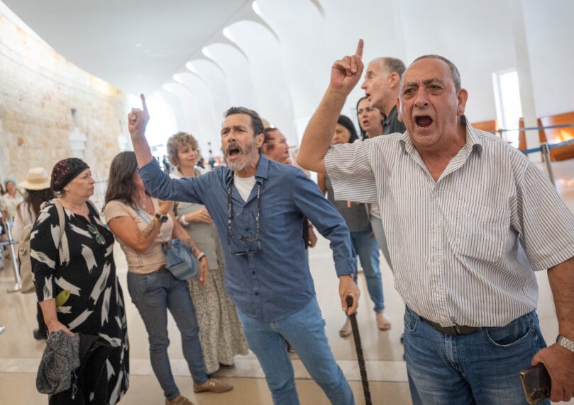 פליישמן נגד בג"ץ: "אם אתם משנים חוקים – גם לנו יש מה לומר"