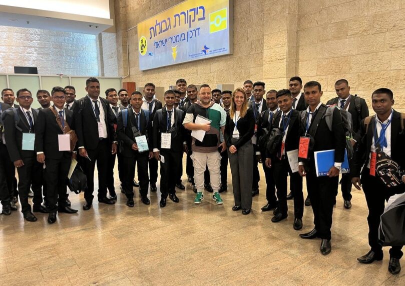 עשרות עובדים מסרי לנקה נחתו בישראל לעבודה בענף המסעדנות