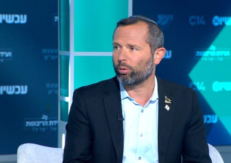 ראש מועצת בנימין חושף: כך נשמעה השיחה עם נתניהו לפני טיסתו
