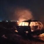 חשד לפיגוע הצתה בבת עין: ערבים ירו באוויר, 2 רכבים נשרפו