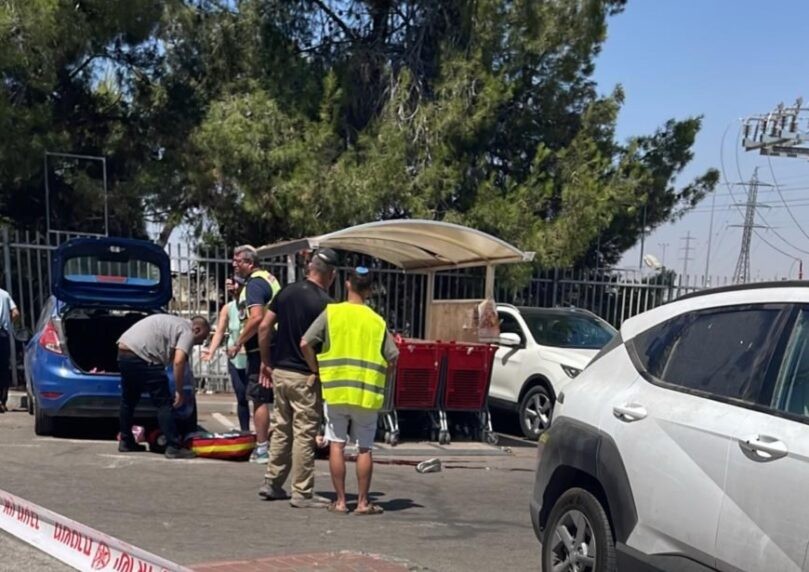 תיעוד ראשוני מזירת הפיגוע בצומת גוש עציון