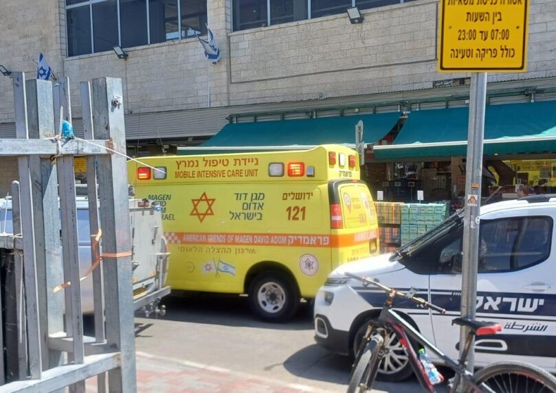 שני המחבלים מהפיגוע בגוש עציון - שוטרי הרש"פ
