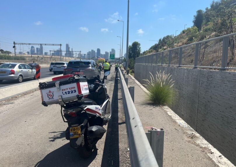 רוכב אופנוע נהרג בתאונת דרכים בתל אביב