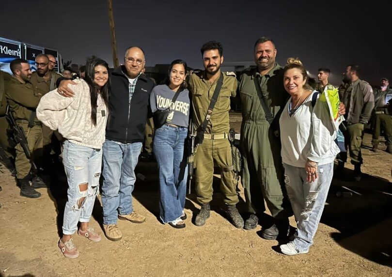 המחווה המטלטלת של תלמידי התיכון למורה שאיבדה את בנה במלחמה