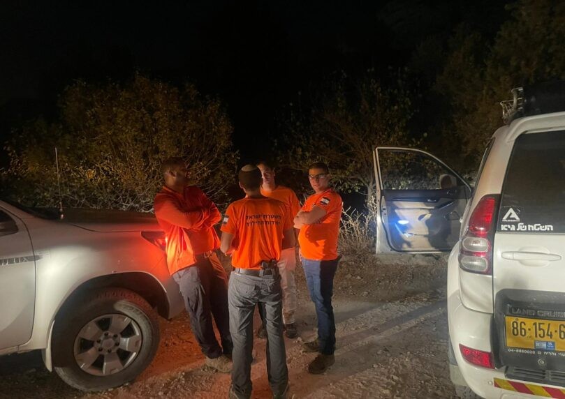 רוכבי אופניים איבדו את דרכם בהרי ירושלים וחולצו בשלום