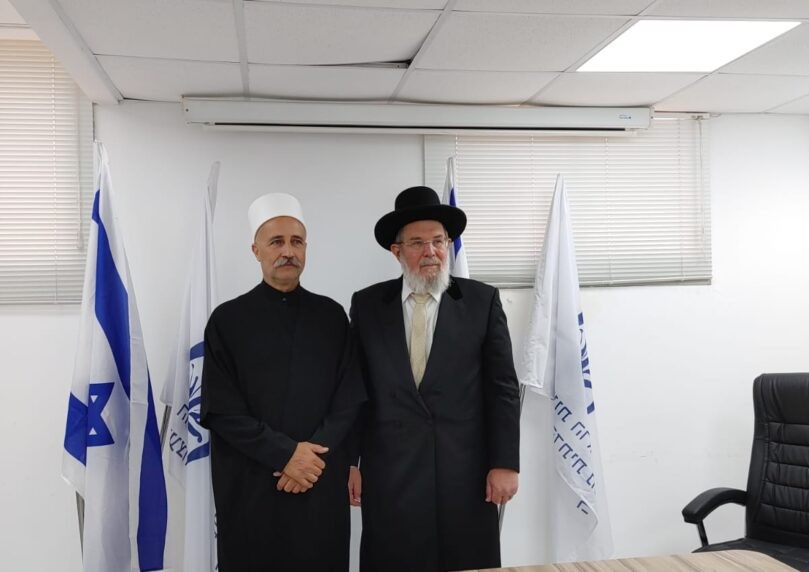 לאחר העימותים בסוריה: הרב הראשי אירח את בכיר העדה הדרוזית