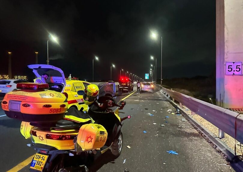 רוכב אופנוע נפצע באורח קשה לאחר שהחליק סמוך למחלף קיסריה