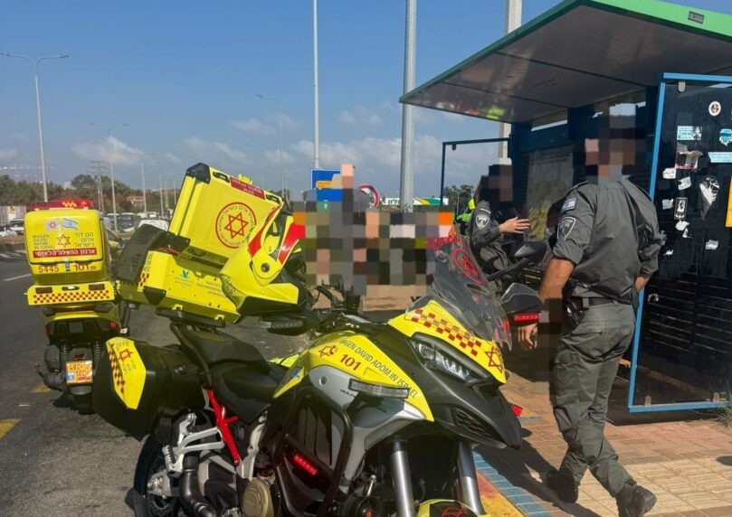 פיגוע דריסה בצומת בית ליד: 8 נפצעו - מרדף אחר המחבל שנמלט