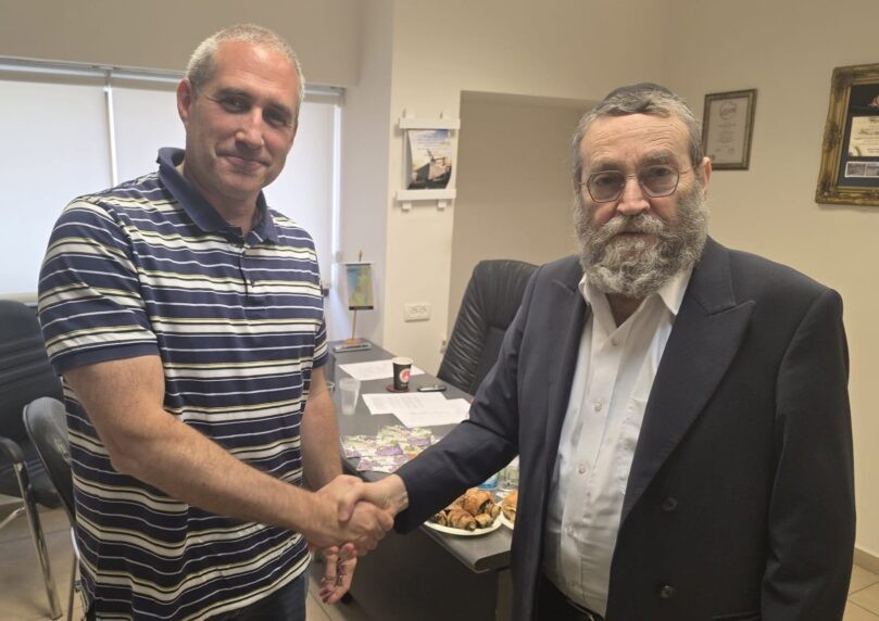 עכשיו זה סופי: יו"ר ועדת הכספים היוצא והנכנס נפגשו לחפיפה