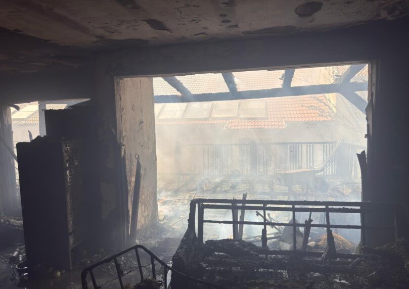 רוב הגזרות בשליטה, 10 לוחמי אש נפגעו משאיפת עשן