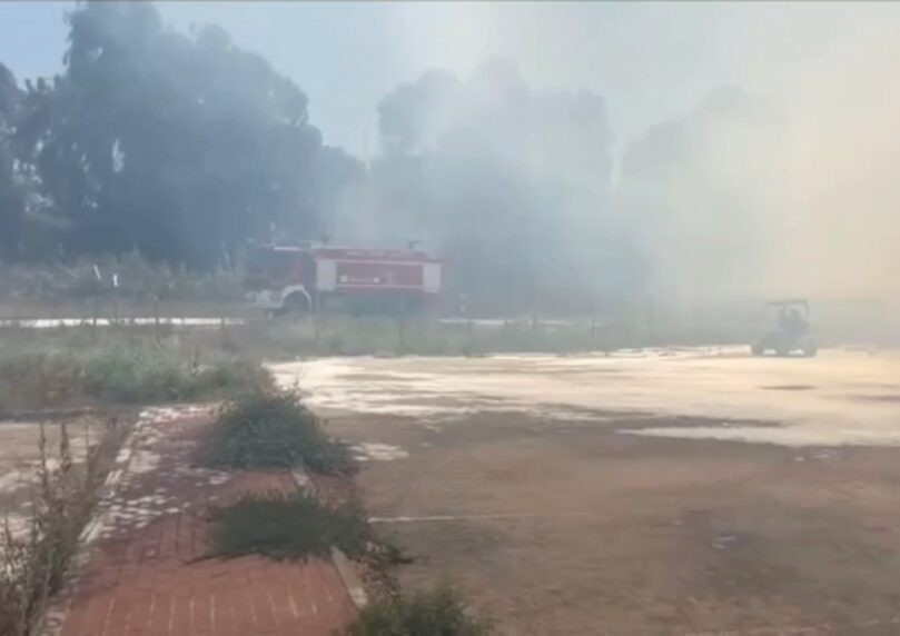שריפה פרצה בעמק המעיינות: בתים פונו בקיבוץ מסילות